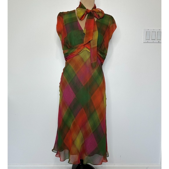 BCBGMaxAzria Dresses & Skirts - BcbgMaxazaria Silk Knee Length Dress Neck Tie Diamond